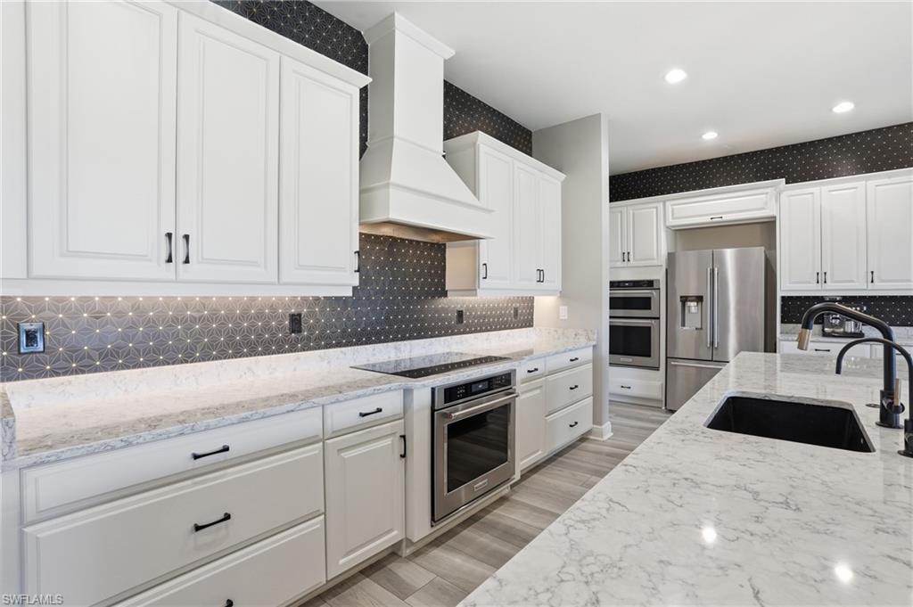 COMPASS LANDING - Residential Lease