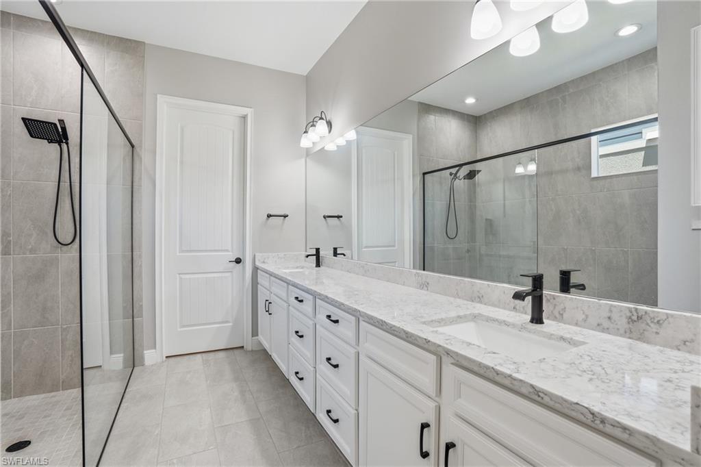 COMPASS LANDING - Residential Lease