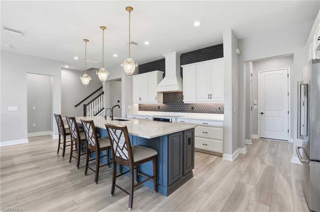 COMPASS LANDING - Residential Lease