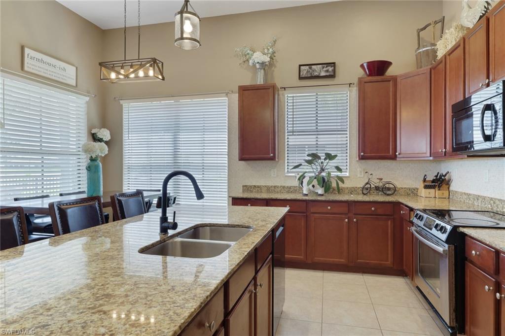 MAPLE RIDGE - Residential