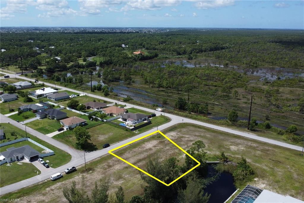 CAPE CORAL - Land
