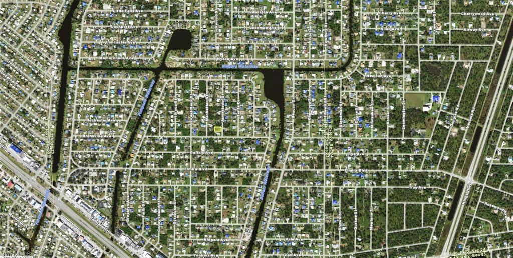 PORT CHARLOTTE - Land