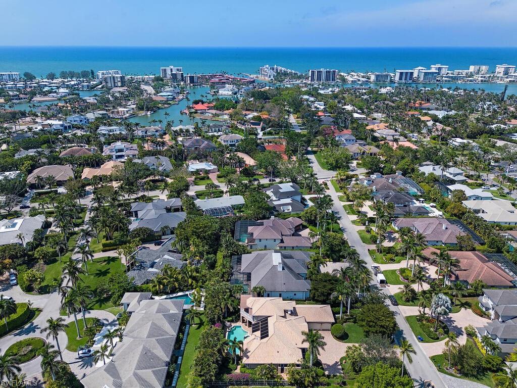 MOORINGS - Residential