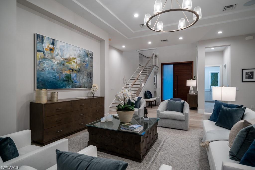 ROYAL HARBOR - Residential