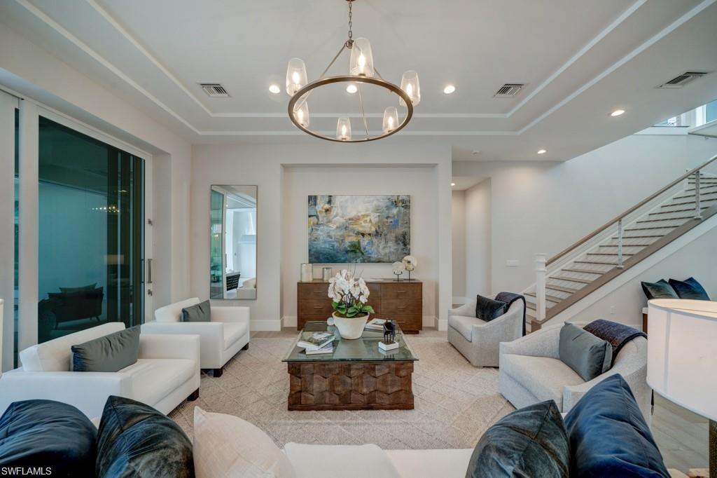 ROYAL HARBOR - Residential