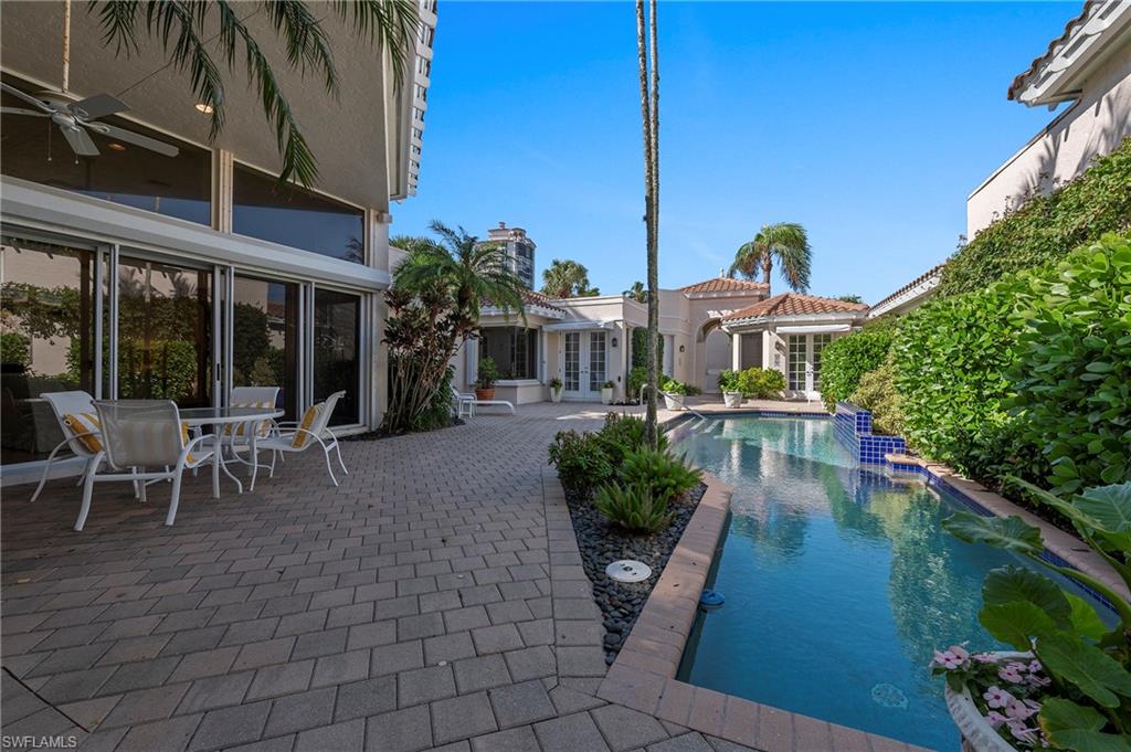 COCOBAY - Residential