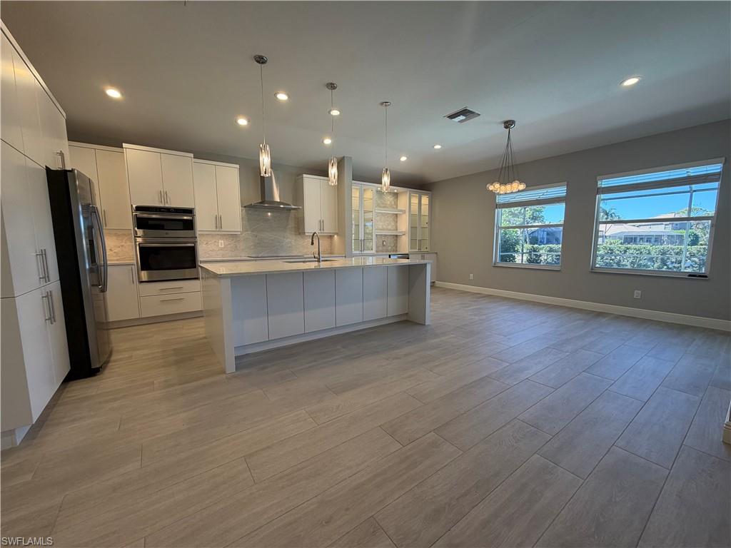AUTUMN WOODS - Residential Lease