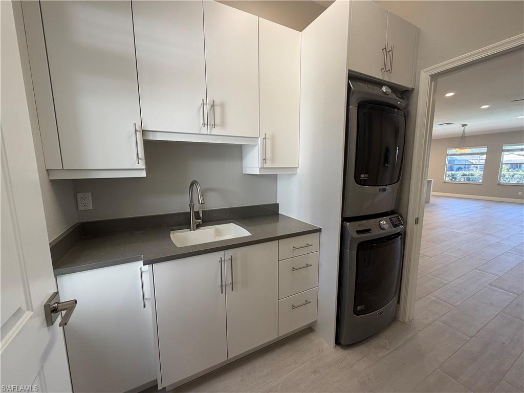 AUTUMN WOODS - Residential Lease