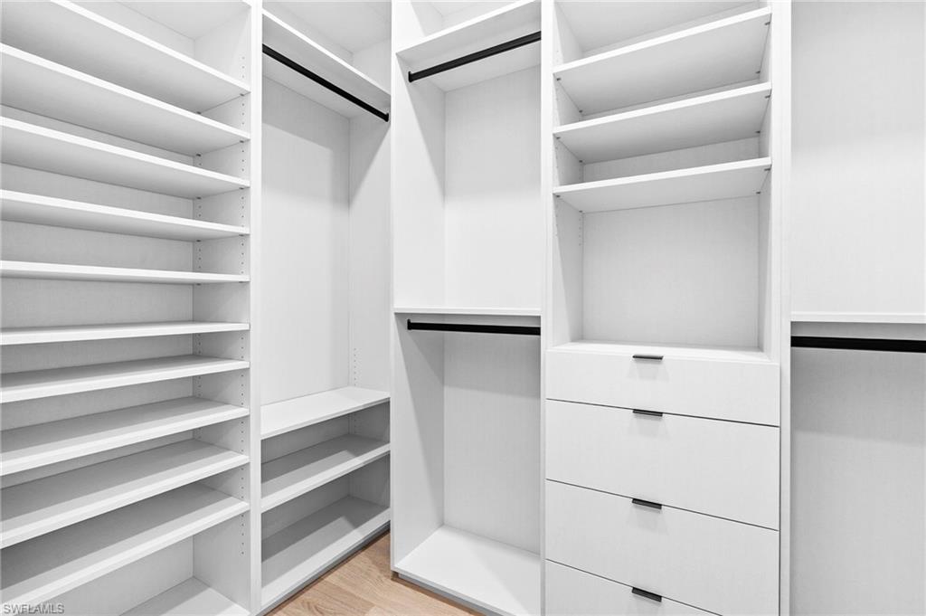 ROYAL PALM GOLF ESTATES - Residential