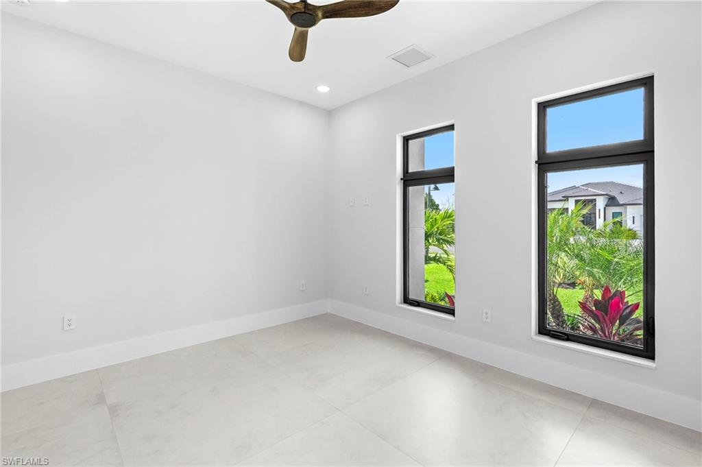 ROYAL PALM GOLF ESTATES - Residential