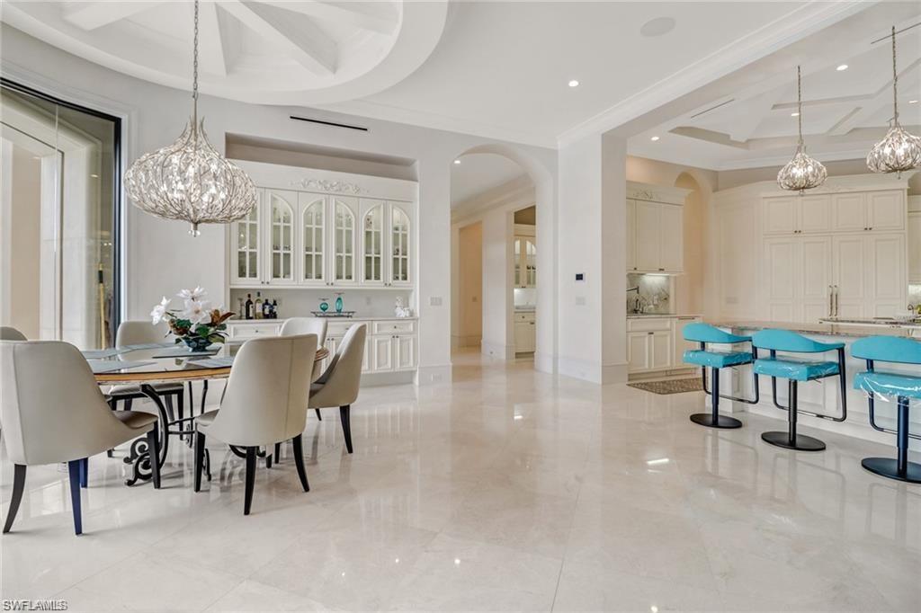 ESCADA AT TIBURON - Residential
