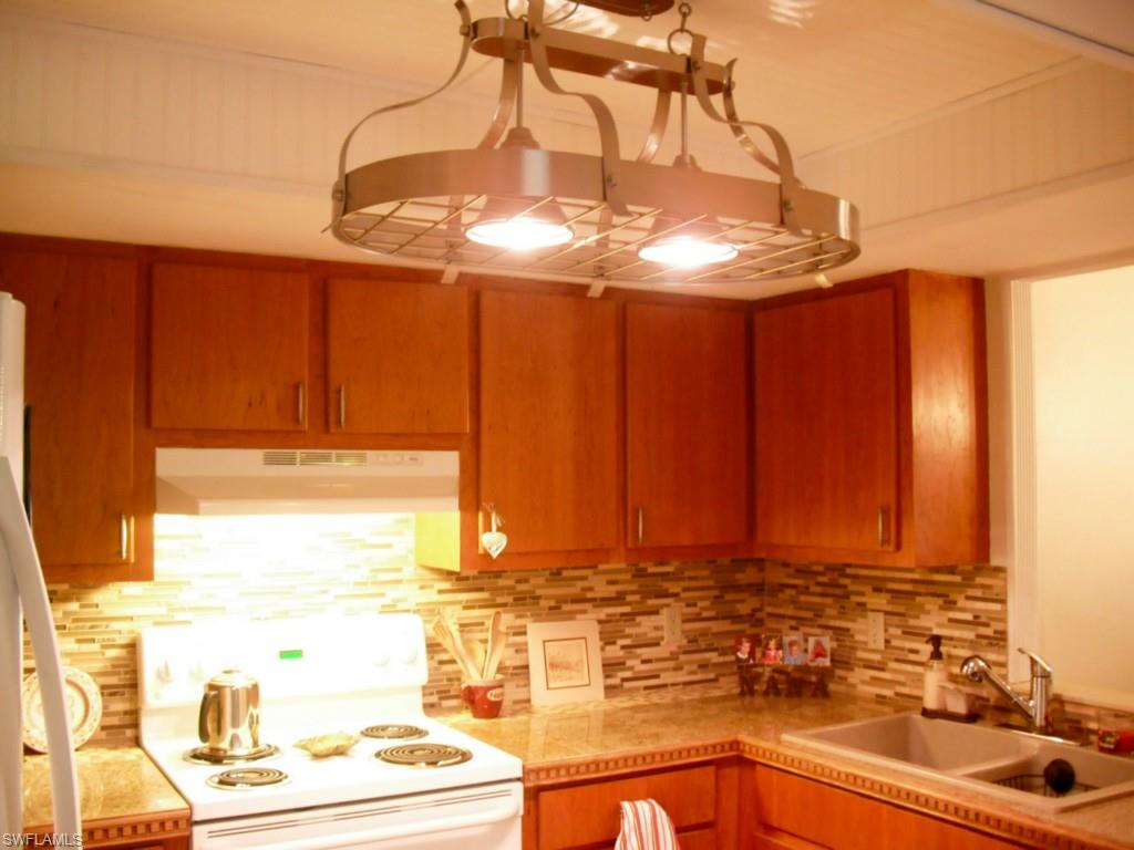CLUB AT CRYSTAL LAKE CONDOMINIUM - Residential