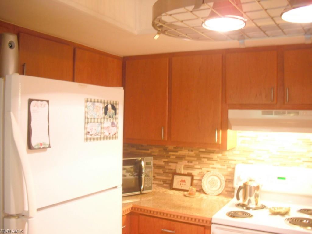 CLUB AT CRYSTAL LAKE CONDOMINIUM - Residential