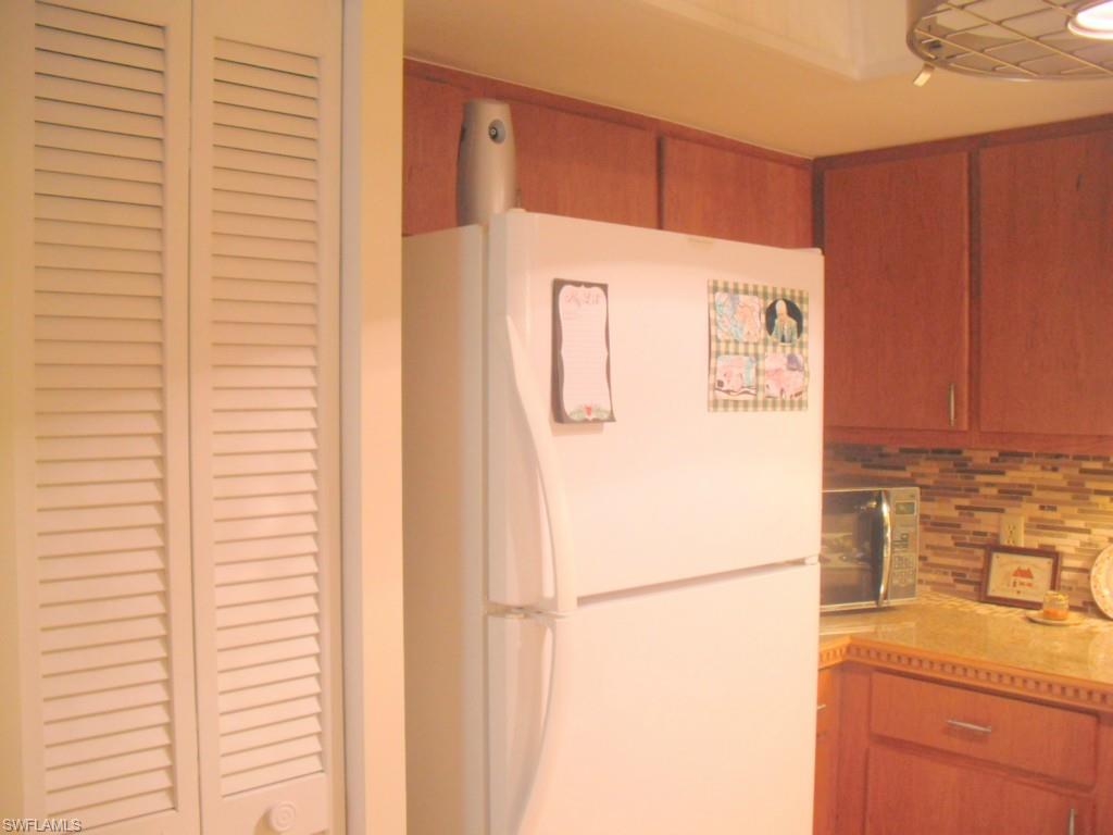 CLUB AT CRYSTAL LAKE CONDOMINIUM - Residential