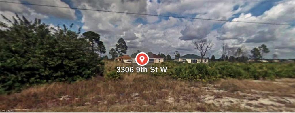 Spectacular lot for sale with easy access to Sunshine and Lee Blvd, very close to Schools and Shopping Centers in Lehigh. Do not hesitate to buy this well positioned property.