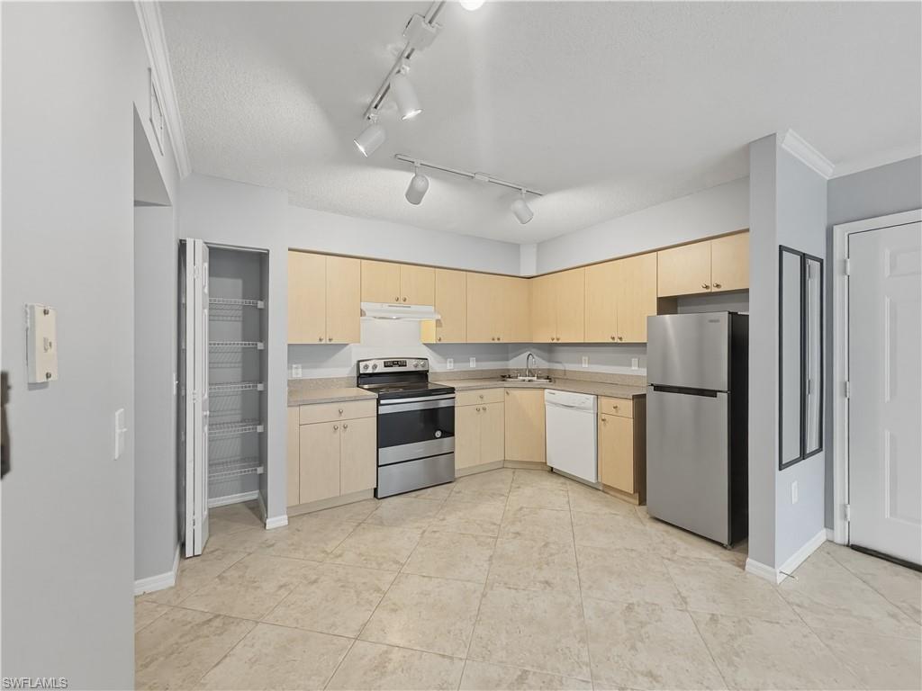 SANCTUARY - Residential