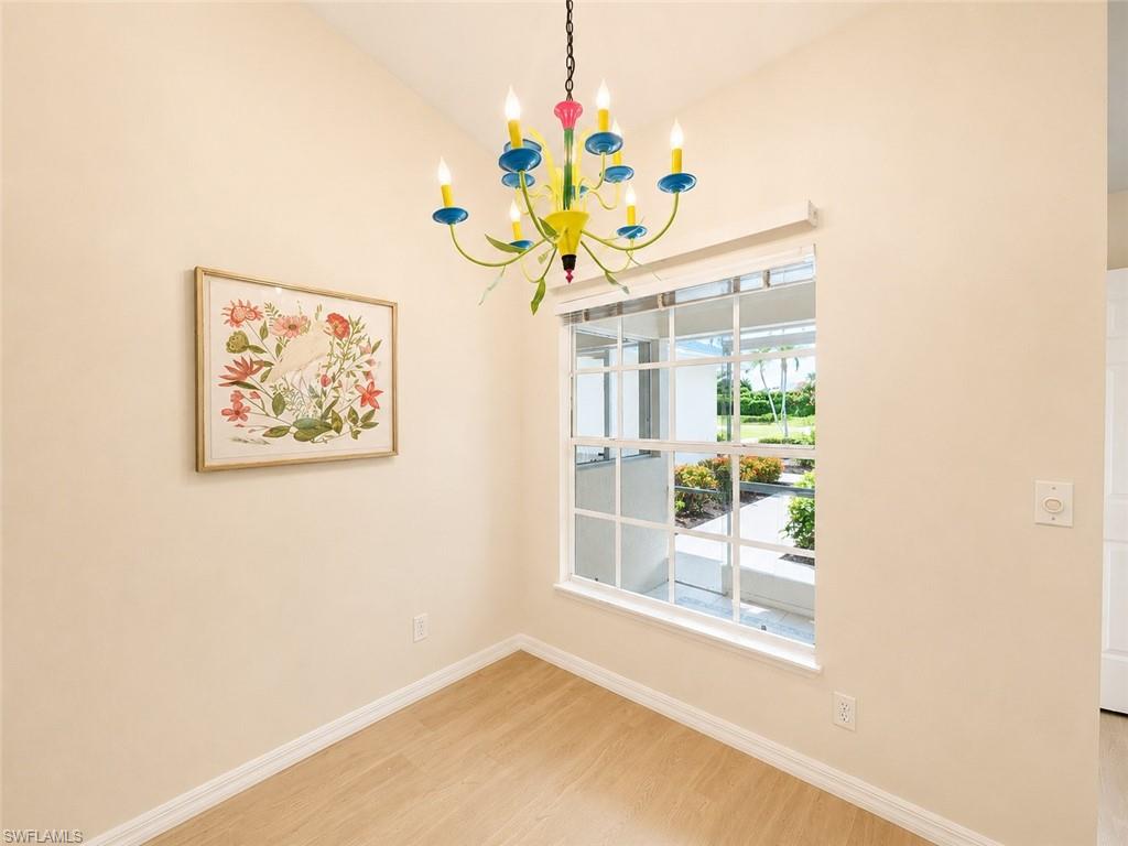 LAKEPORT VILLAS - Residential