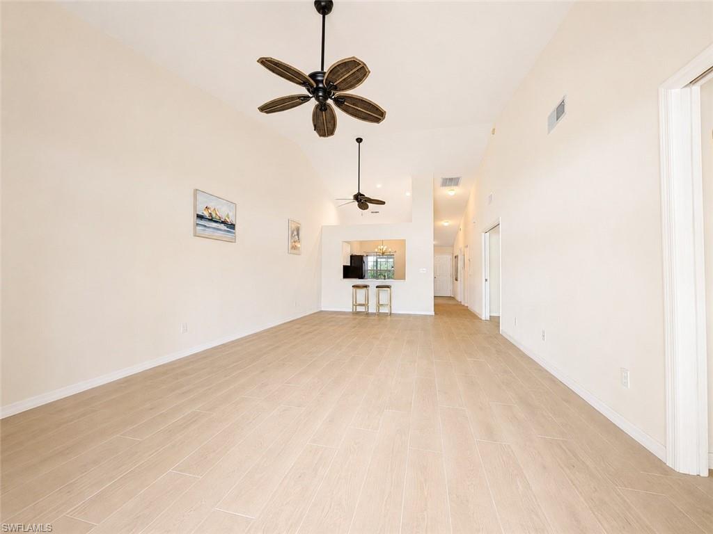 LAKEPORT VILLAS - Residential