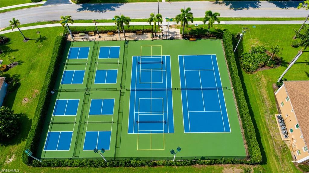 LAKEPORT VILLAS - Residential