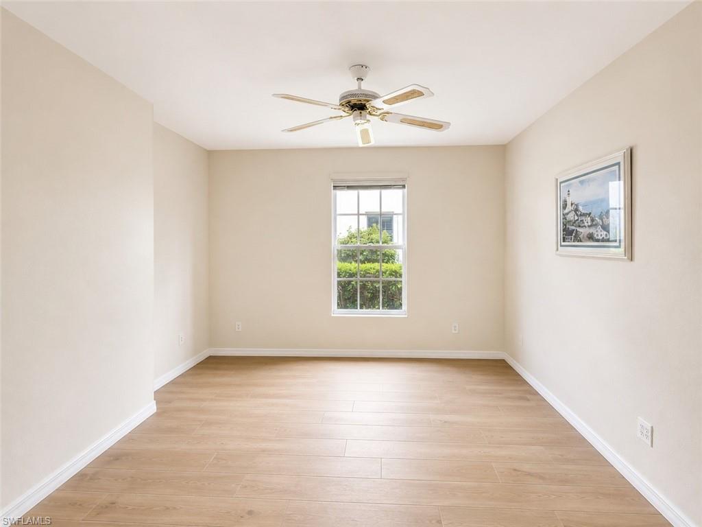 LAKEPORT VILLAS - Residential