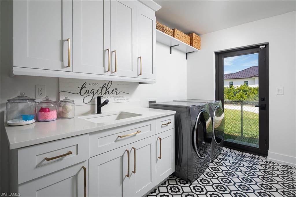 PINE RIDGE - Residential