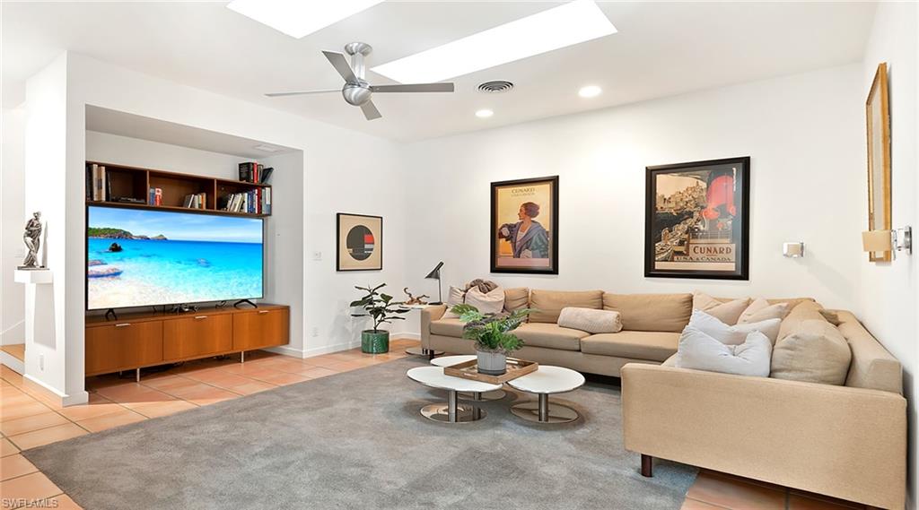 COQUINA SANDS - Residential Lease