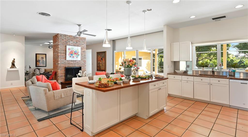 COQUINA SANDS - Residential Lease
