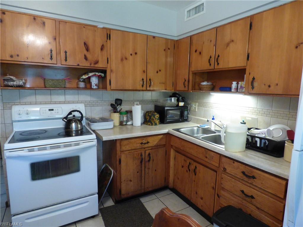 LEELAND HEIGHTS - Residential