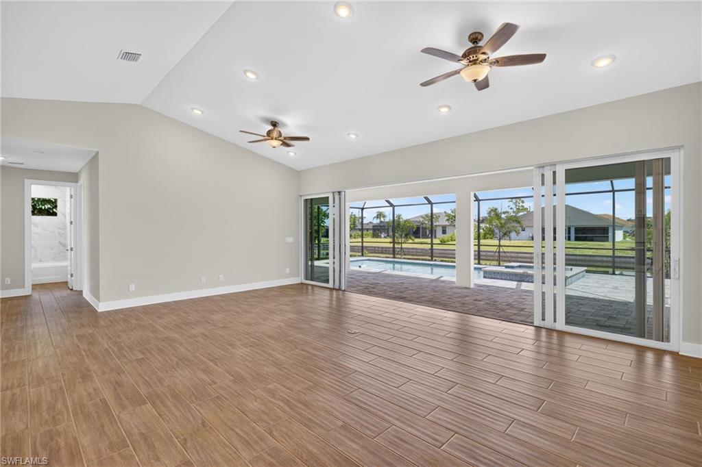 CAPE CORAL - Residential