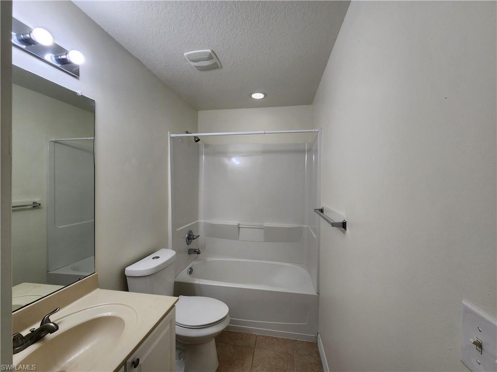 VISTANNA VILLAS - Residential Lease