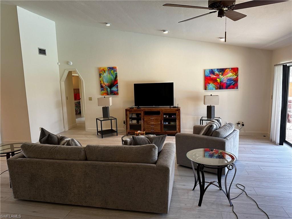 CAPE CORAL - Residential Lease