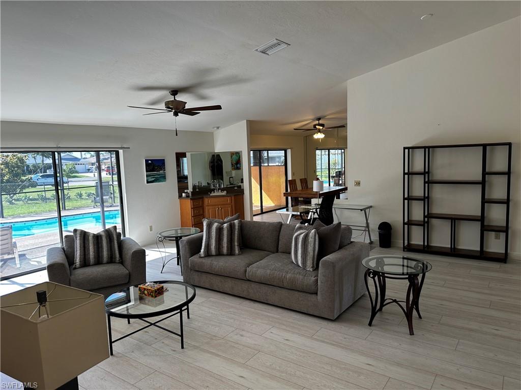 CAPE CORAL - Residential Lease