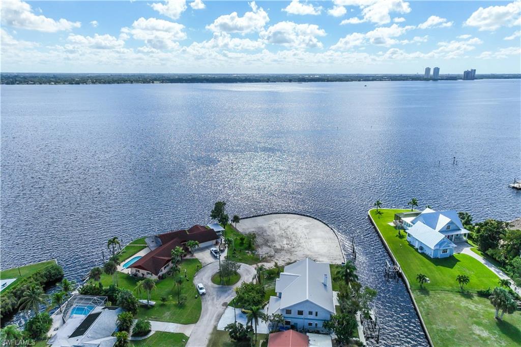 NORTH FORT MYERS - Land