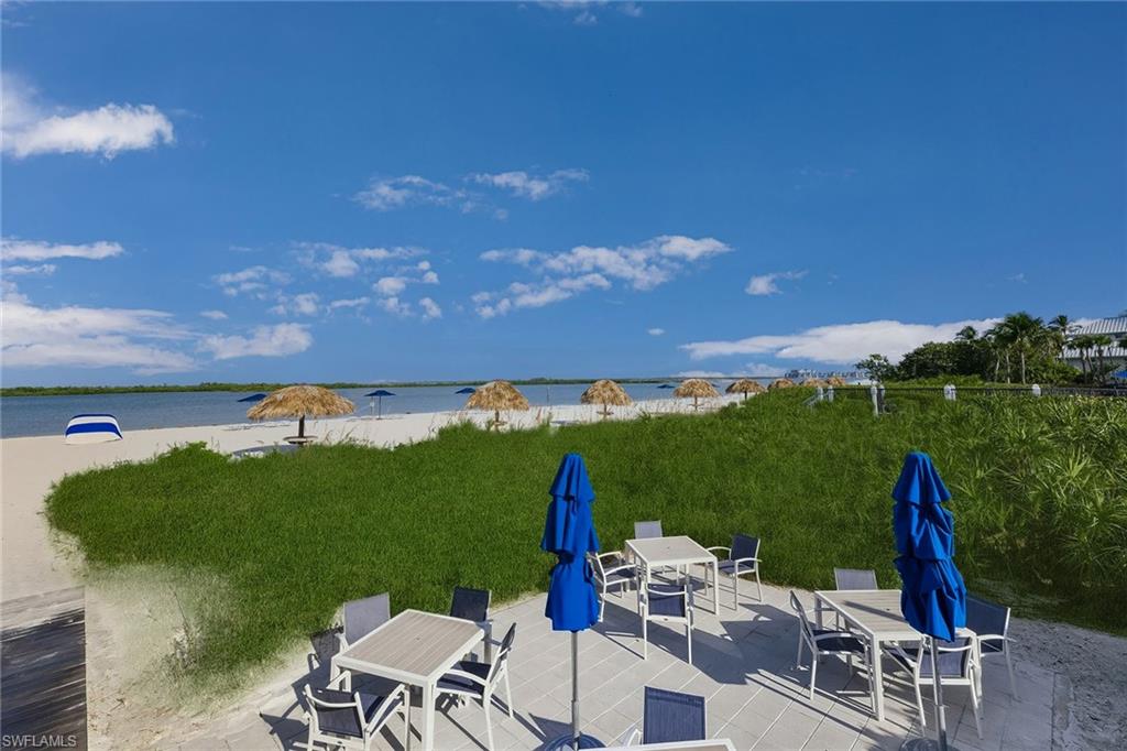 HIDEAWAY BEACH - Land