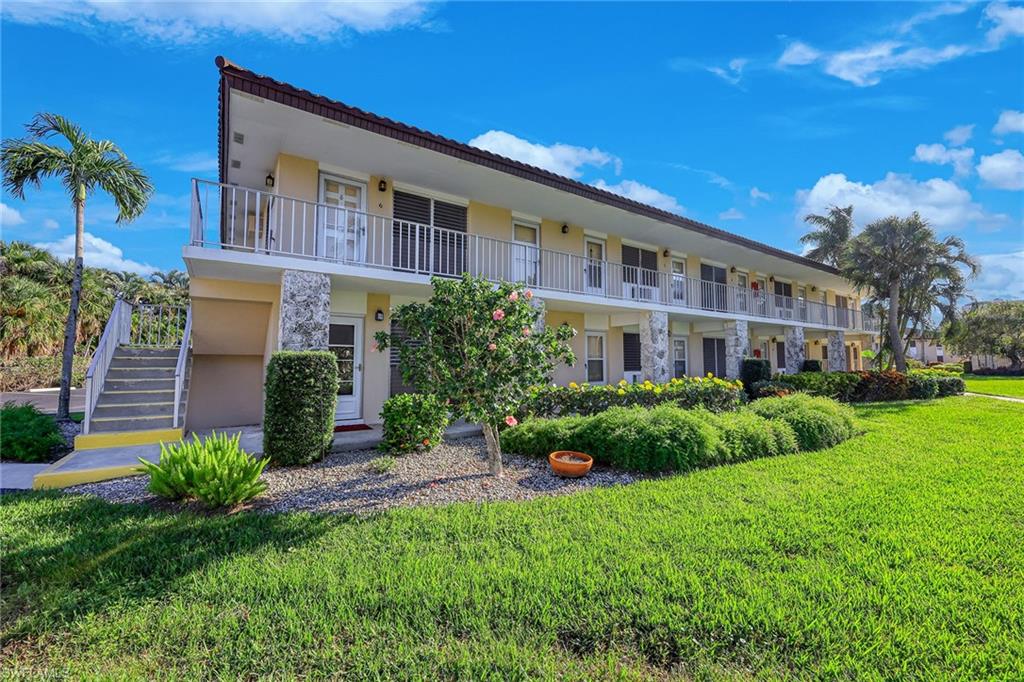 AQUARIUS APTS OF MARCO ISLAND - Residential
