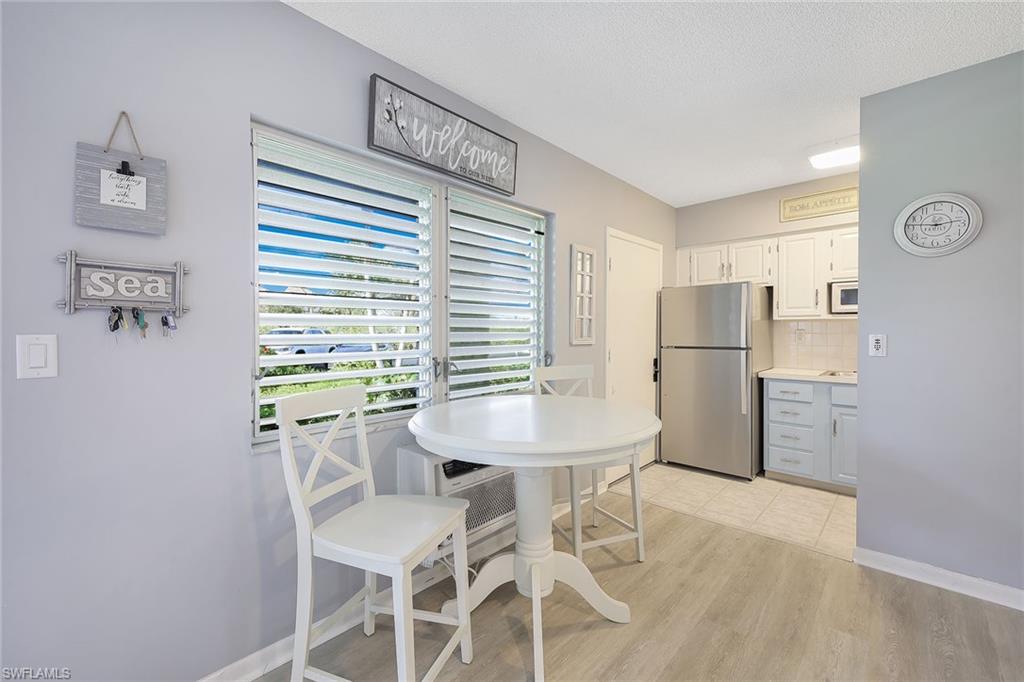 AQUARIUS APTS OF MARCO ISLAND - Residential