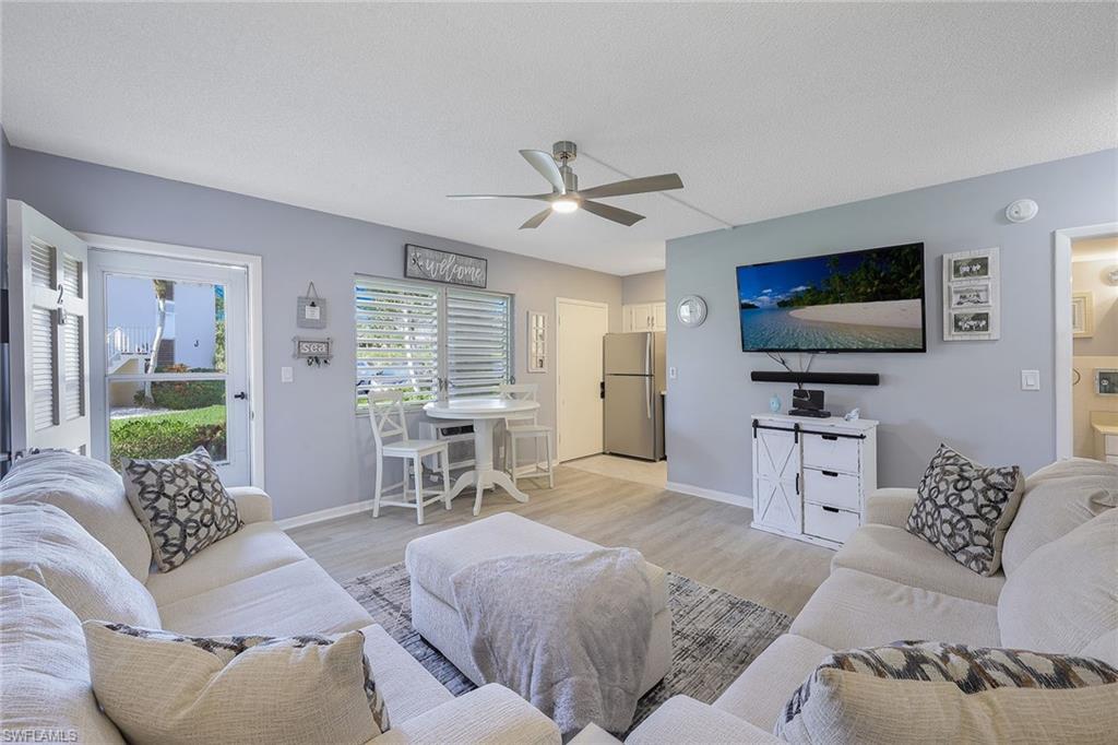 AQUARIUS APTS OF MARCO ISLAND - Residential
