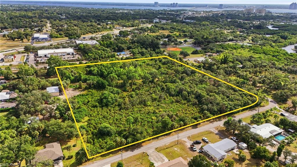 NORTH FORT MYERS - Land