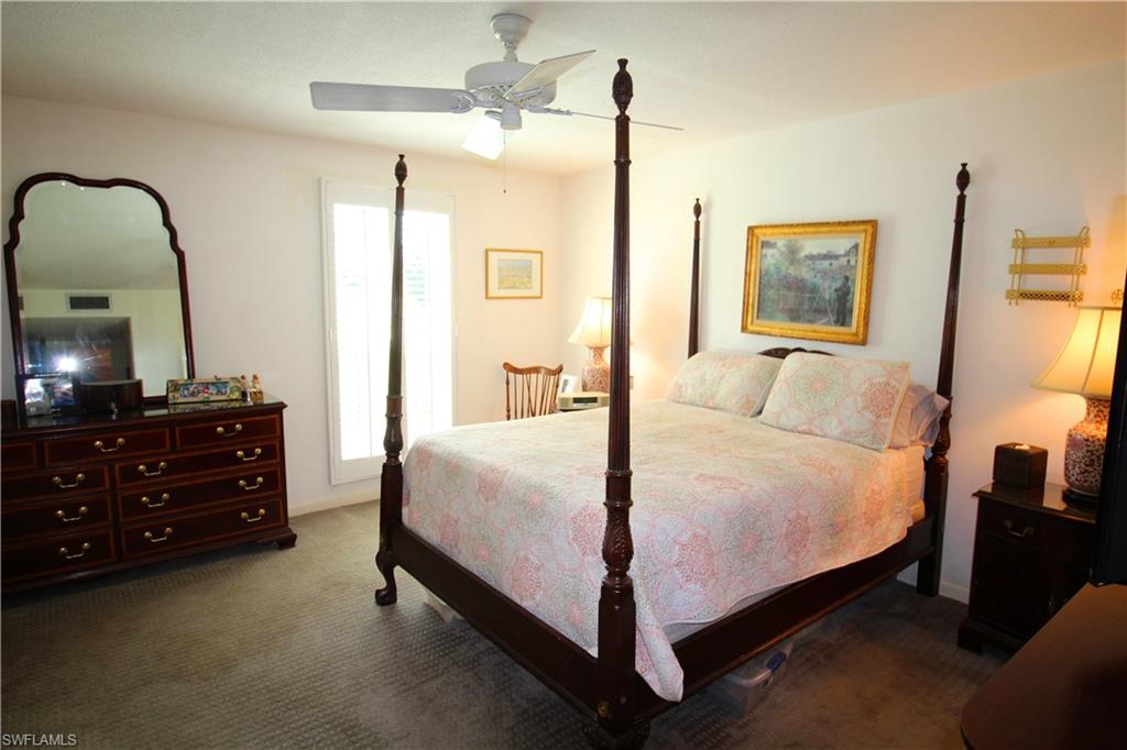 LAKEWOOD VILLAS - Residential