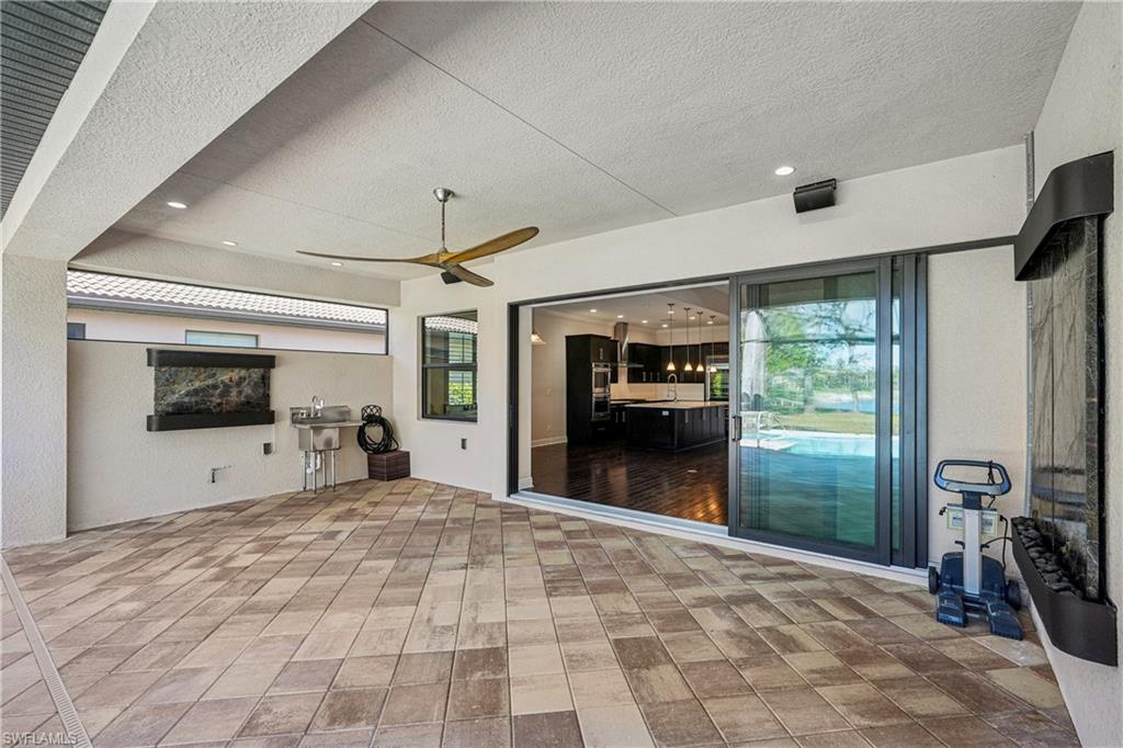 CORDOVA AT SPANISH WELLS - Residential