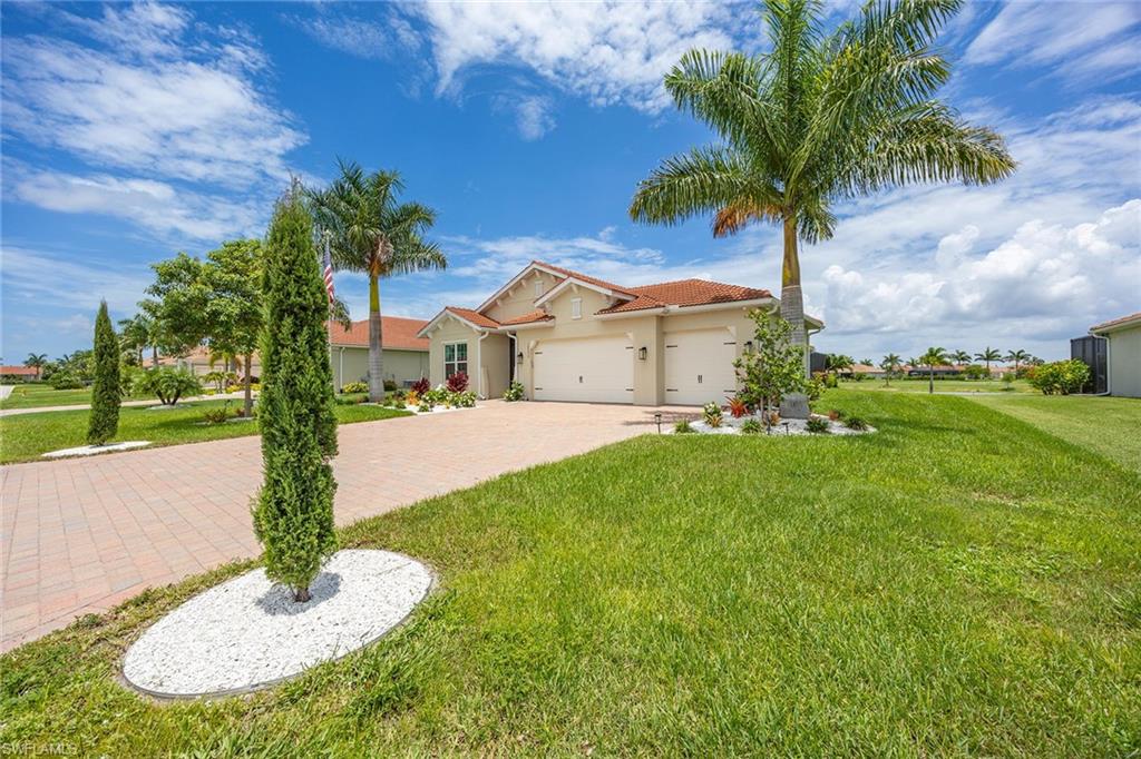 ROYAL PALM GOLF ESTATES - Residential