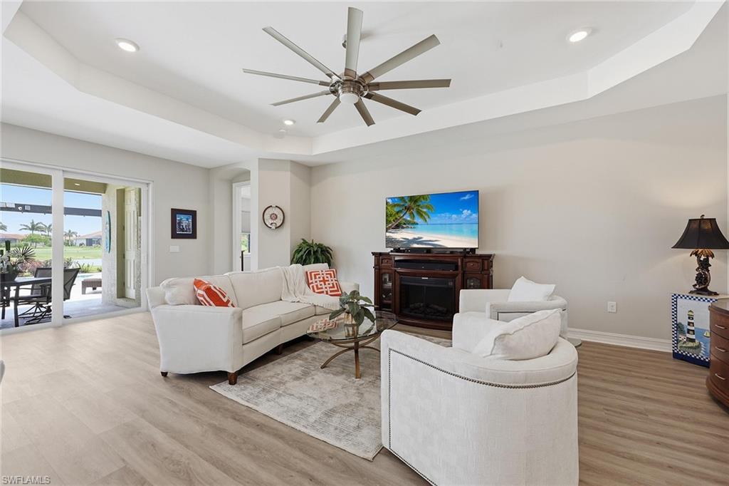 ROYAL PALM GOLF ESTATES - Residential