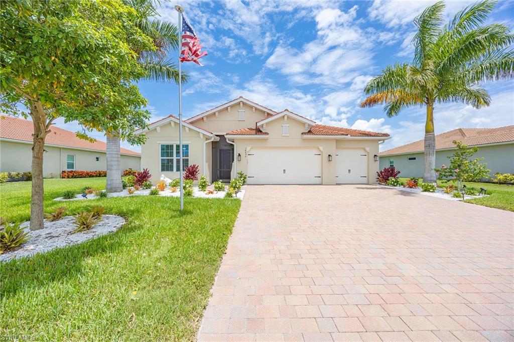 ROYAL PALM GOLF ESTATES - Residential