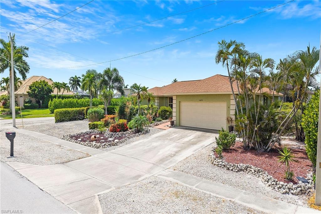 MARCO ISLAND - Residential
