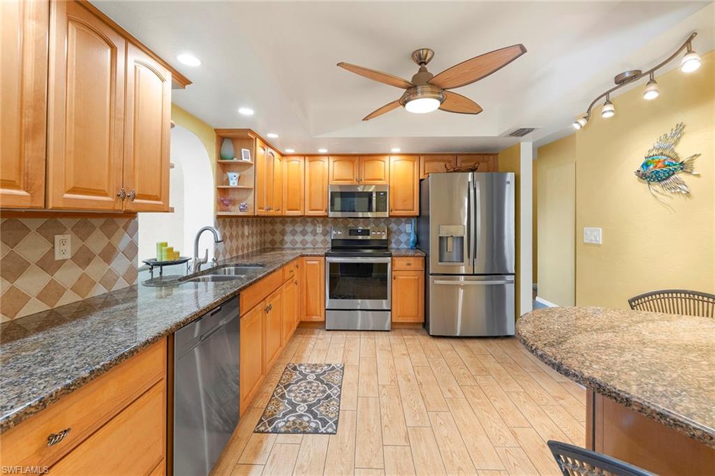 MARCO ISLAND - Residential