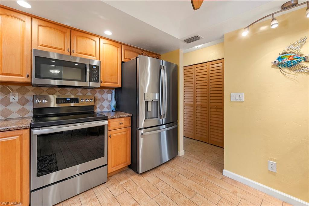 MARCO ISLAND - Residential