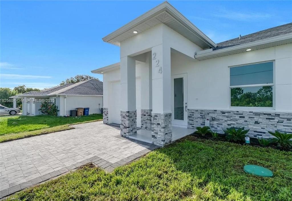 LEHIGH ACRES - Residential Lease
