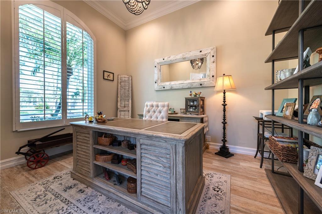 LIVINGSTON WOODS - Residential