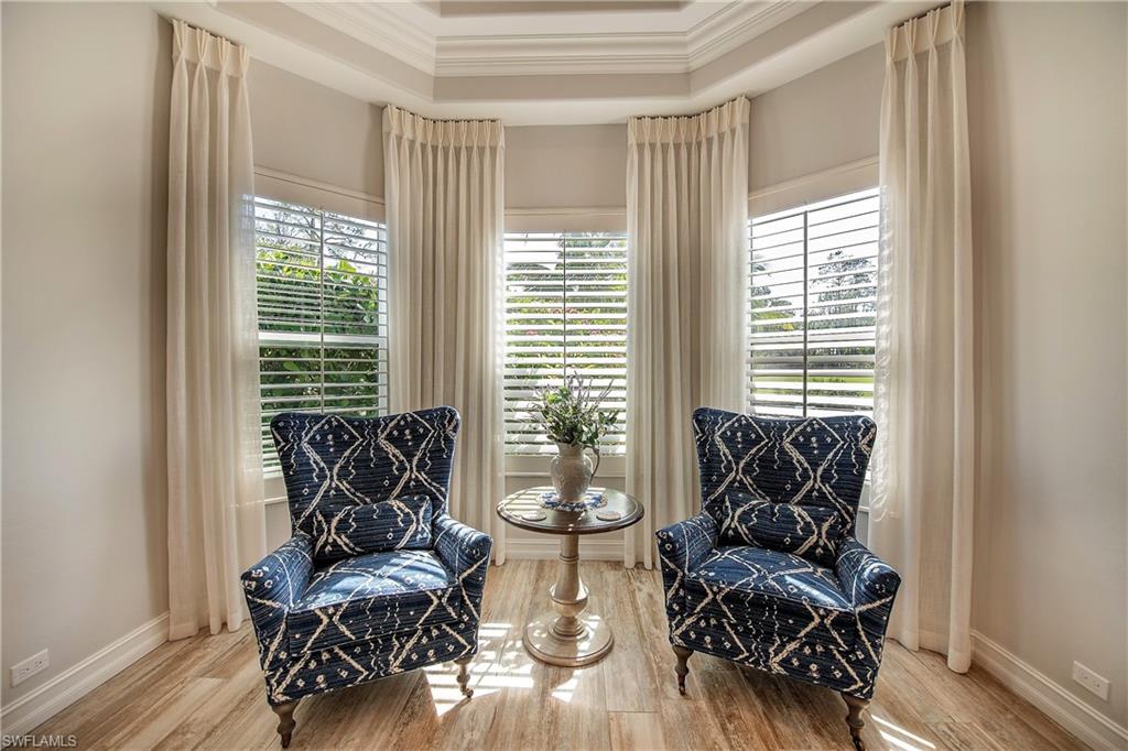 LIVINGSTON WOODS - Residential