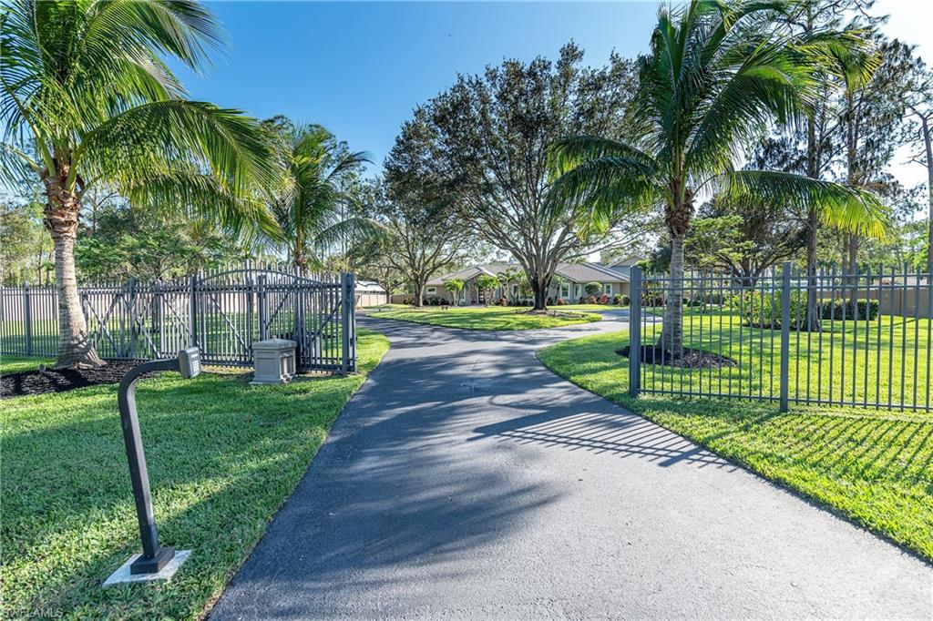 LIVINGSTON WOODS - Residential